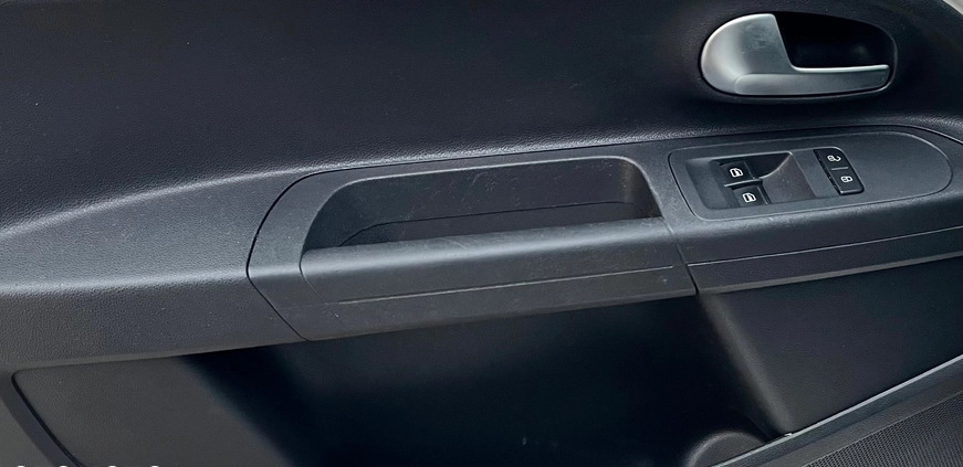 Seat Mii cena 32800 przebieg: 43000, rok produkcji 2019 z Syców małe 301
